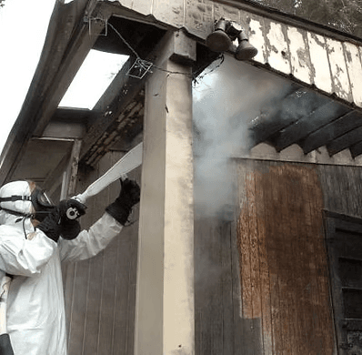 Control cabinet and cable trays cleaned at low pressure